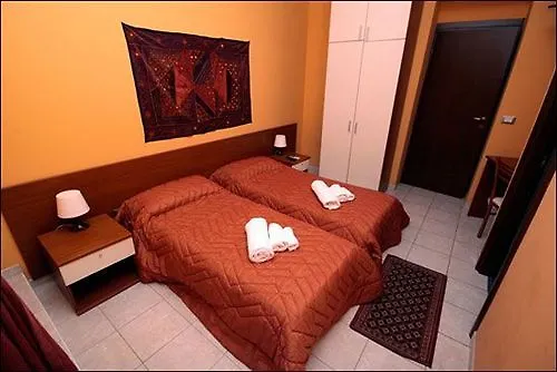 Folia B&B Rome 2*,  Italy
