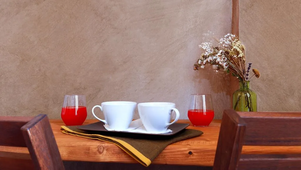 Folia B&B Rome 2*,